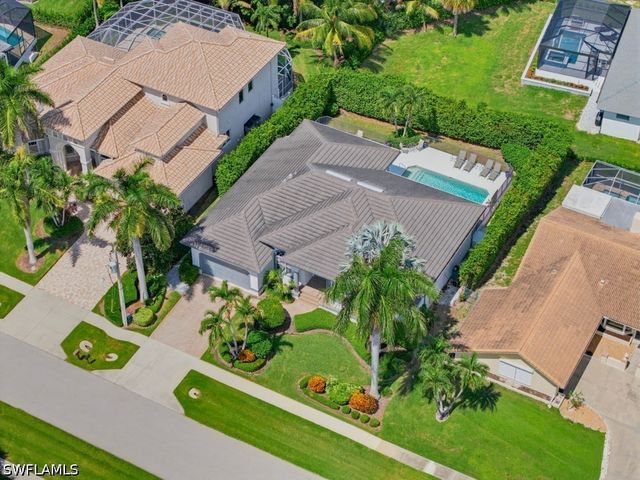 980 Fieldstone DR, Marco Island, FL 34145