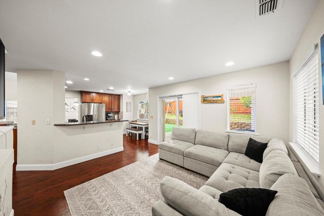 4009 Honey Rose Pl, Antelope, CA 95843