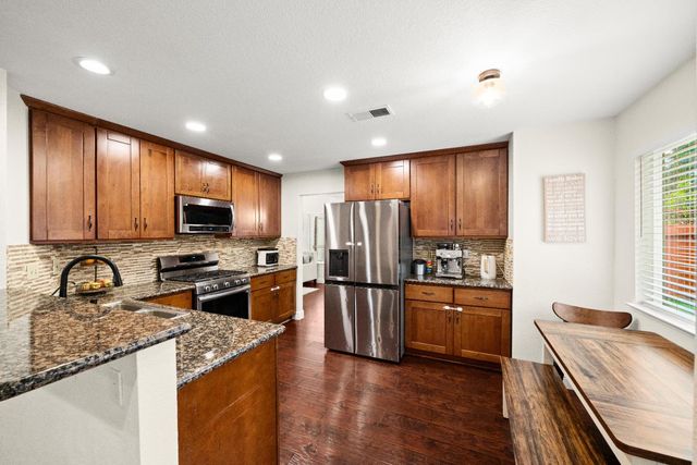 4009 Honey Rose Pl, Antelope, CA 95843