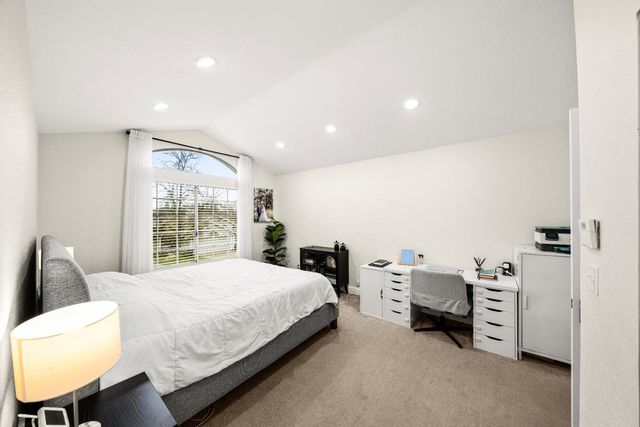 4009 Honey Rose Pl, Antelope, CA 95843