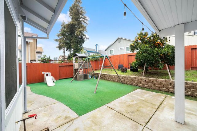 4009 Honey Rose Pl, Antelope, CA 95843