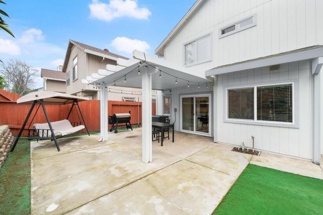 4009 Honey Rose Pl, Antelope, CA 95843