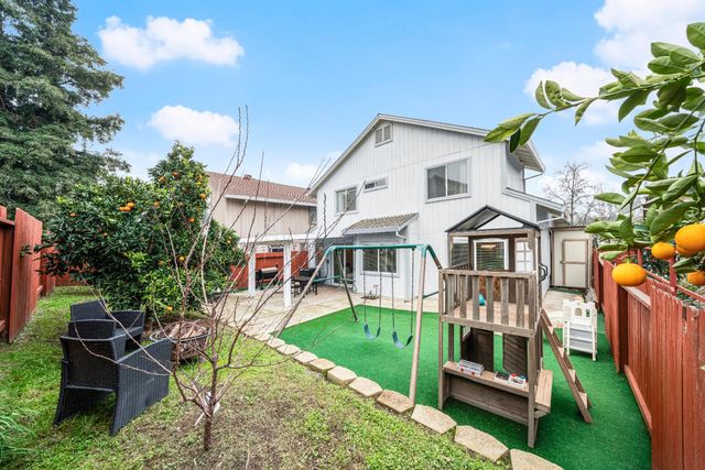 4009 Honey Rose Pl, Antelope, CA 95843