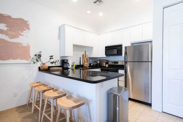 50600 Santa Rosa Plaza 6, La Quinta, CA 92253