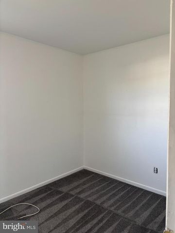 14 APPLE LN, Elkton, MD 21921