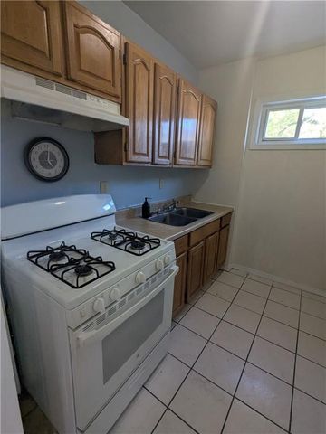 654 Cranston Street, Providence, RI 02907