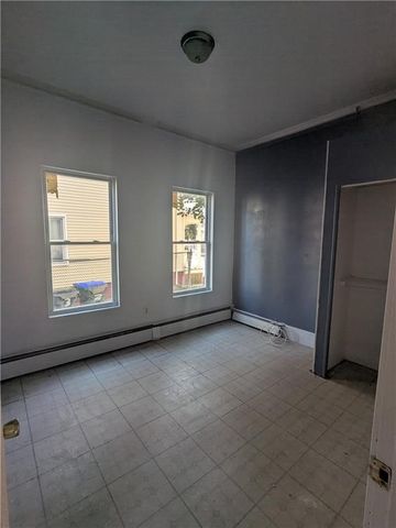 654 Cranston Street, Providence, RI 02907