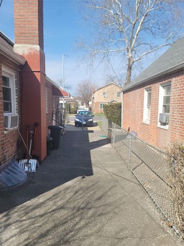 22726 113th Drive, Queens Village, NY 11429