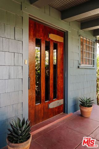 2915 S Budlong Avenue, Los Angeles, CA 90007