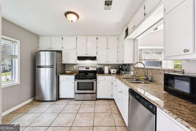 5375 Kirk Drive, Atlanta, GA 30349