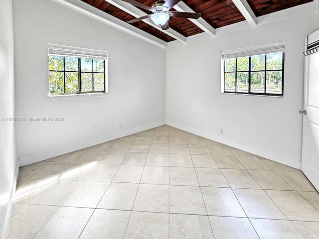 2861 Davie Blvd, Fort Lauderdale, FL 33312