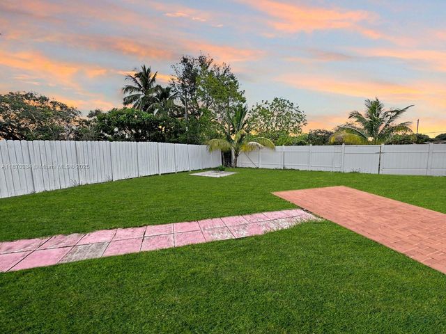 2861 Davie Blvd, Fort Lauderdale, FL 33312