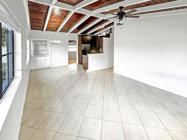 2861 Davie Blvd, Fort Lauderdale, FL 33312