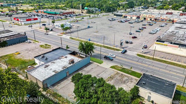 8866 Greenfield Road, Detroit, MI 48228