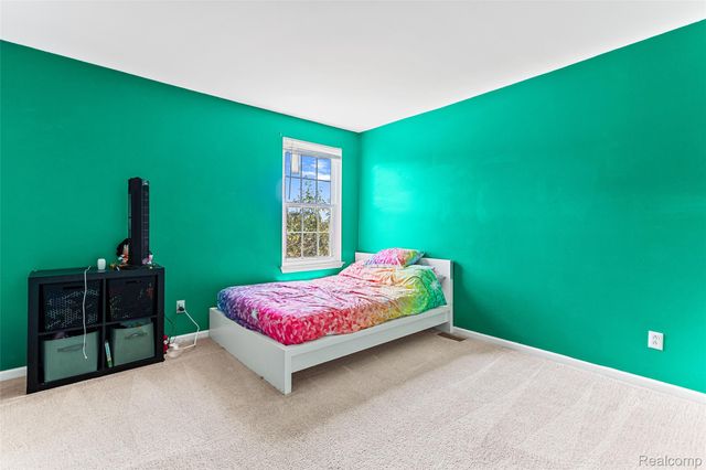 7921 Mallard Way, York Charter Township, MI 48197