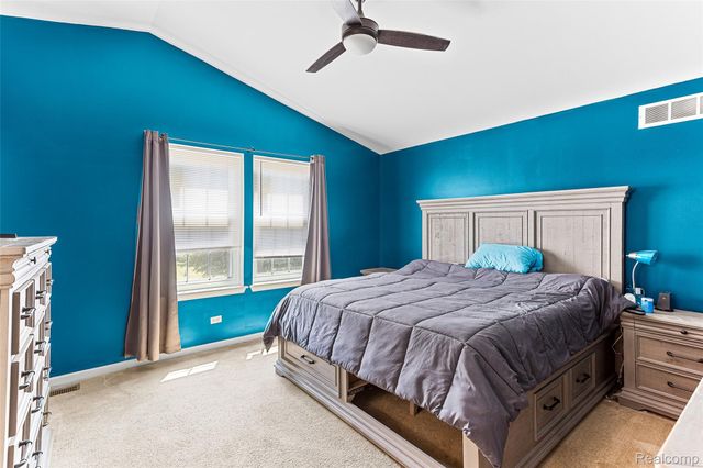7921 Mallard Way, York Charter Township, MI 48197