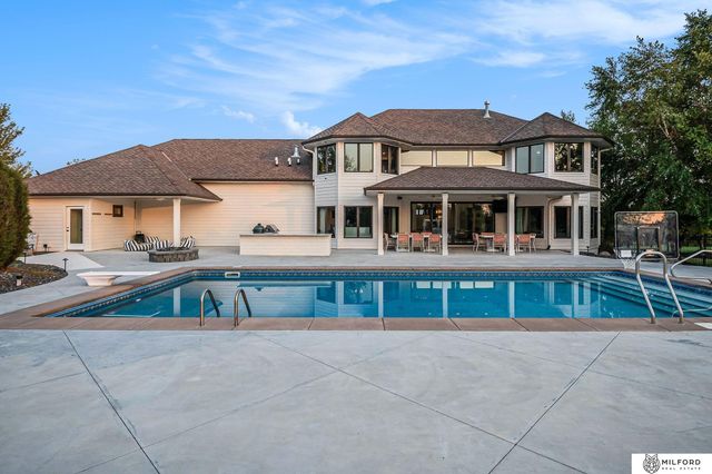 1580 Saint Tropez Circle, Yutan, NE 68073