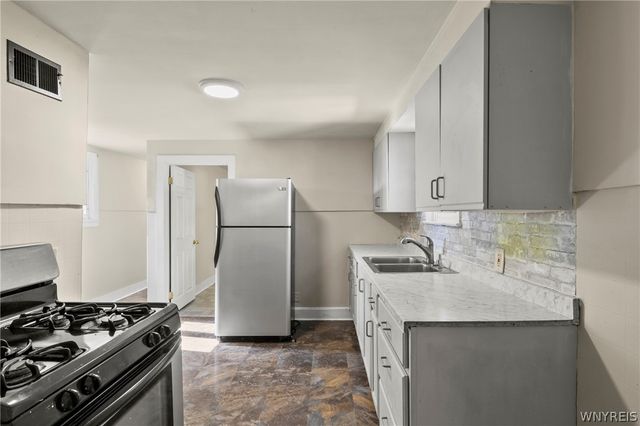 2279 Broadway Street, Cheektowaga, NY 14212