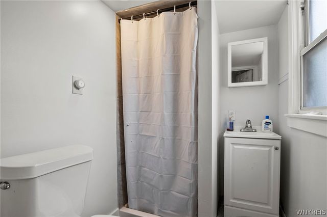 2279 Broadway Street, Cheektowaga, NY 14212