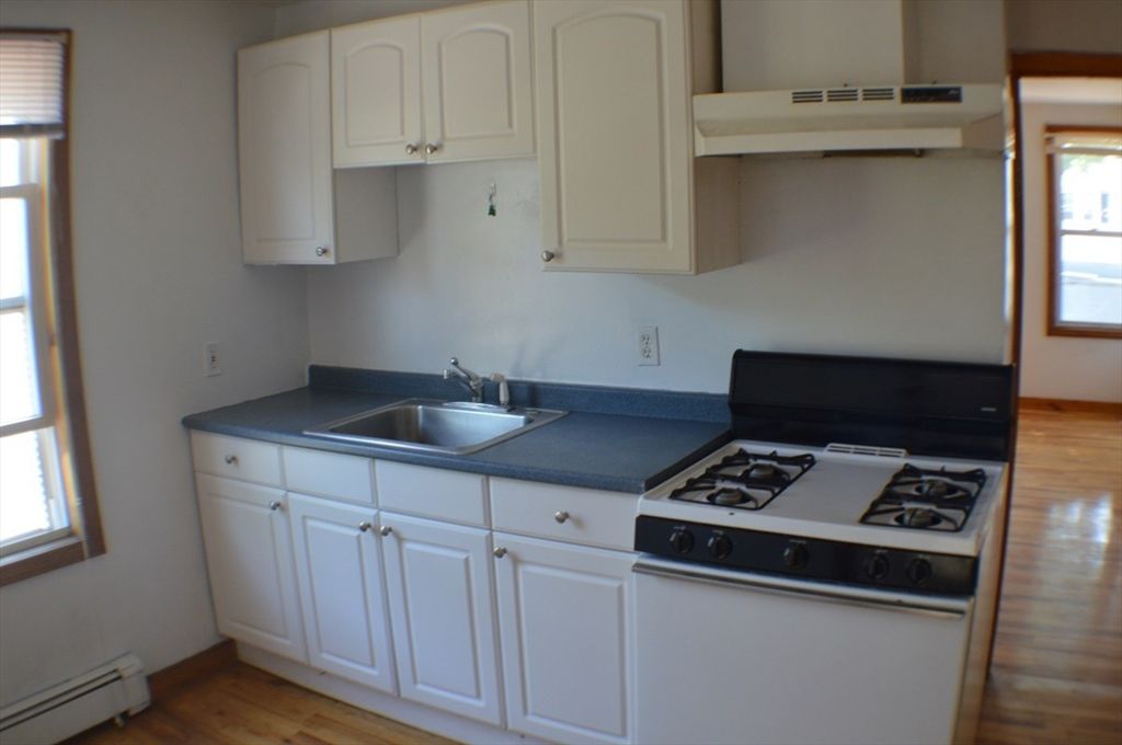 166 Everett #2, Boston, MA 02128