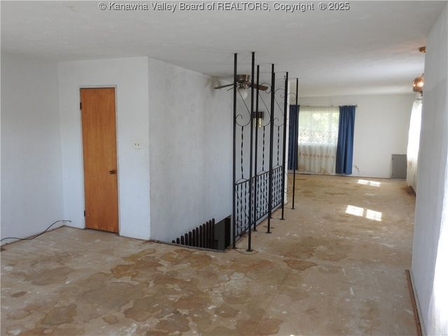 1925 7th Avenue, St Albans, WV 25177