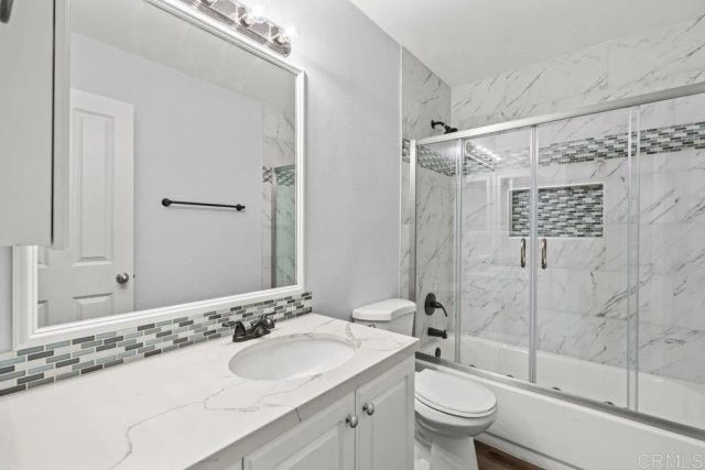 17195 W Bernardo Drive 104, Rancho Bernardo (san Diego), CA 92127