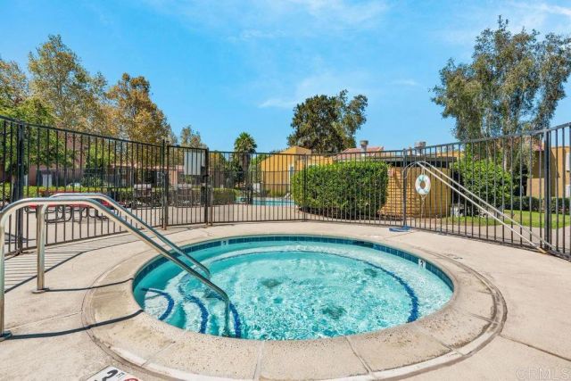 17195 W Bernardo Drive 104, Rancho Bernardo (san Diego), CA 92127
