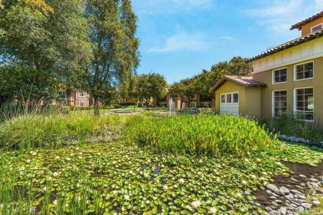 17195 W Bernardo Drive 104, Rancho Bernardo (san Diego), CA 92127
