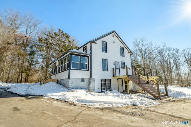 500 Old Colchester Road, Montville, CT 06382