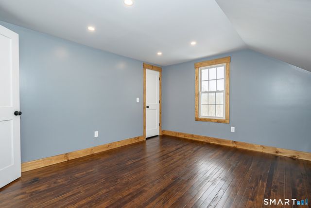 500 Old Colchester Road, Montville, CT 06382