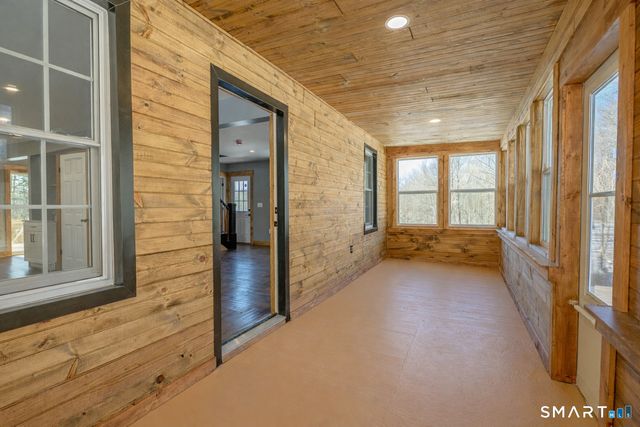 500 Old Colchester Road, Montville, CT 06382