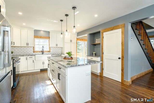 500 Old Colchester Road, Montville, CT 06382