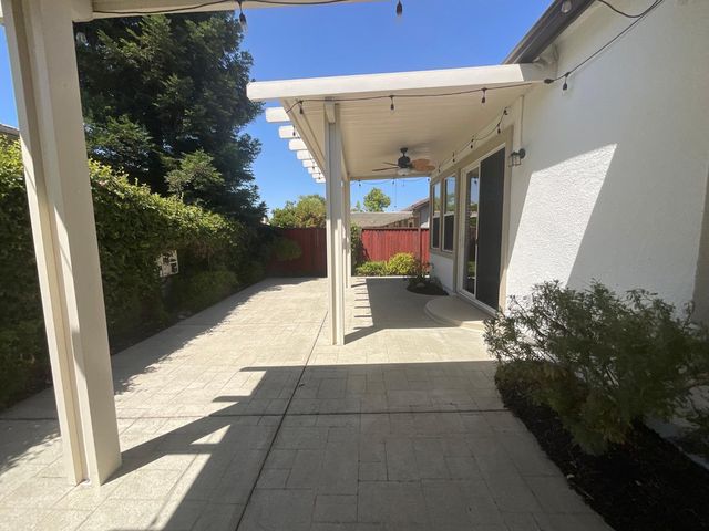 6520 Nebula Ct, Rocklin, CA 95677