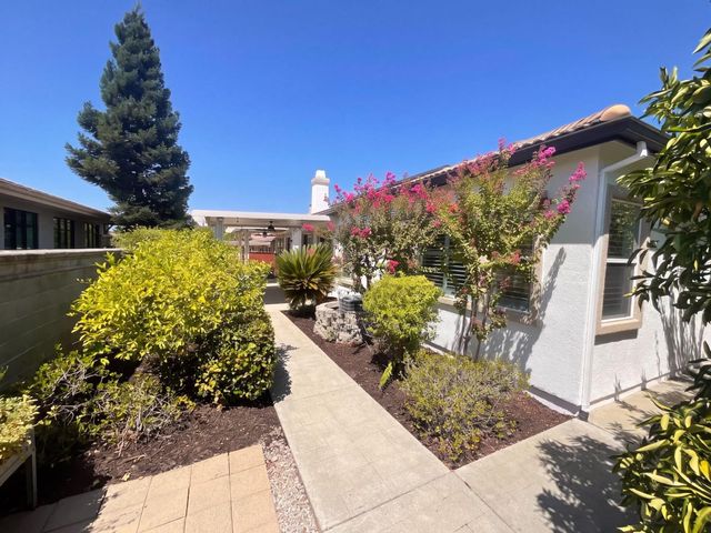 6520 Nebula Ct, Rocklin, CA 95677