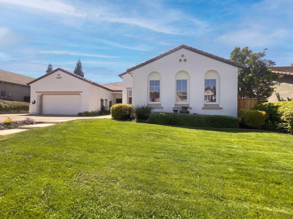 6520 Nebula Ct, Rocklin, CA 95677