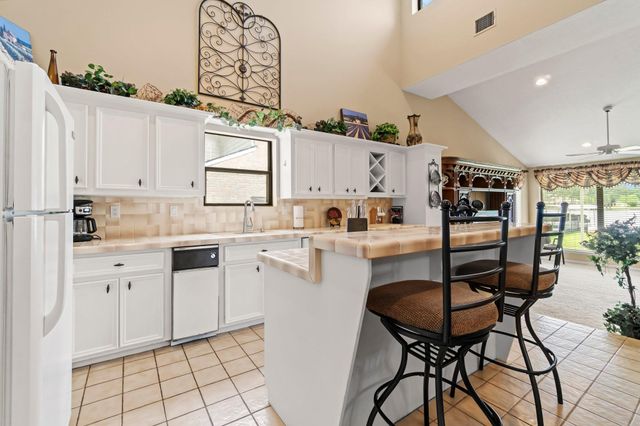 2839 Hemingway Drive, Montgomery, TX 77356