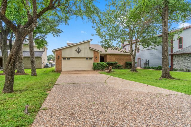 2839 Hemingway Drive, Montgomery, TX 77356