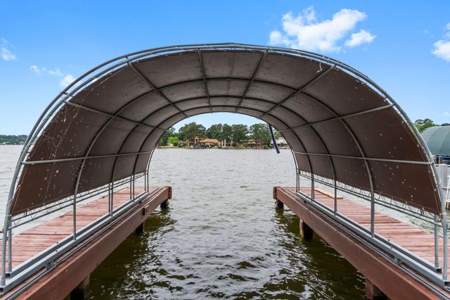 2839 Hemingway Drive, Montgomery, TX 77356