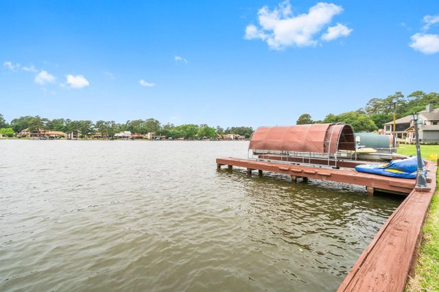 2839 Hemingway Drive, Montgomery, TX 77356