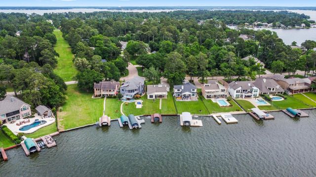 2839 Hemingway Drive, Montgomery, TX 77356