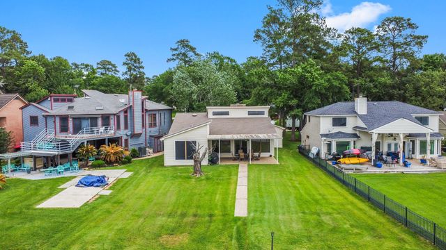 2839 Hemingway Drive, Montgomery, TX 77356