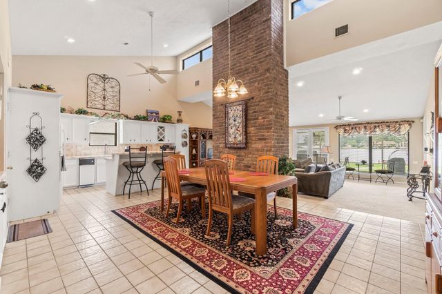 2839 Hemingway Drive, Montgomery, TX 77356