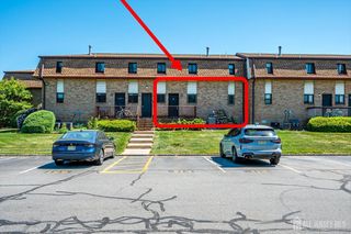 1305 N Oaks Boulevard N, North Brunswick, NJ 08902