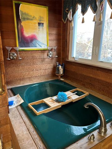 572 Puritan Drive, Shirley, NY 11967