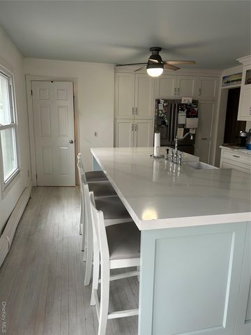 572 Puritan Drive, Shirley, NY 11967