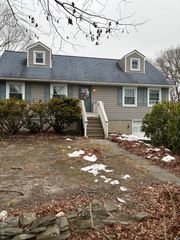 572 Puritan Drive, Shirley, NY 11967