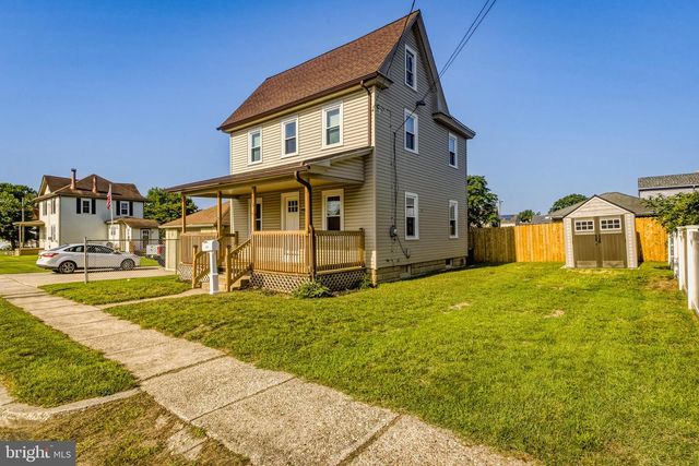 15 S MAPLE AVE, Gibbstown, NJ 08027