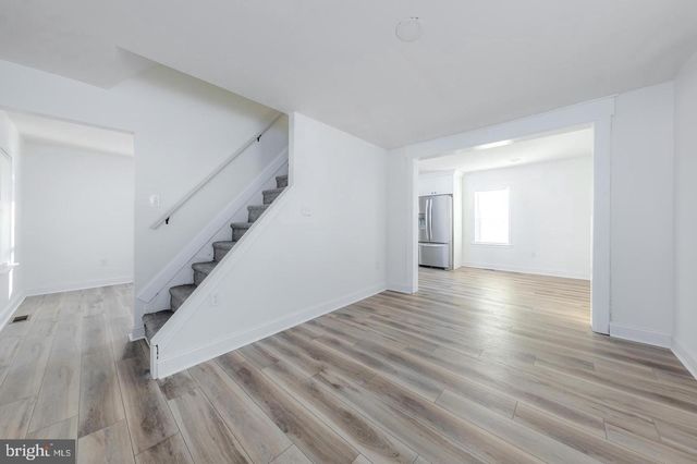 15 S MAPLE AVE, Gibbstown, NJ 08027