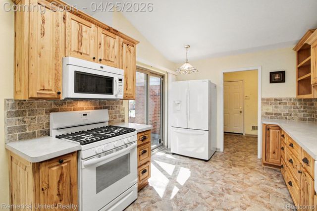 7184 Westchester Road 125, West Bloomfield Charter Township, MI 48322