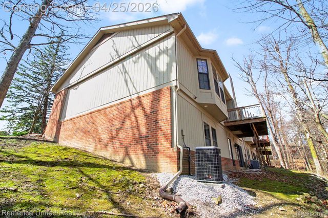 7184 Westchester Road 125, West Bloomfield Charter Township, MI 48322